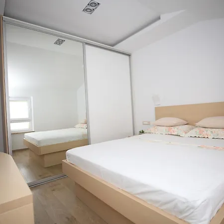 Sofija Apartment *